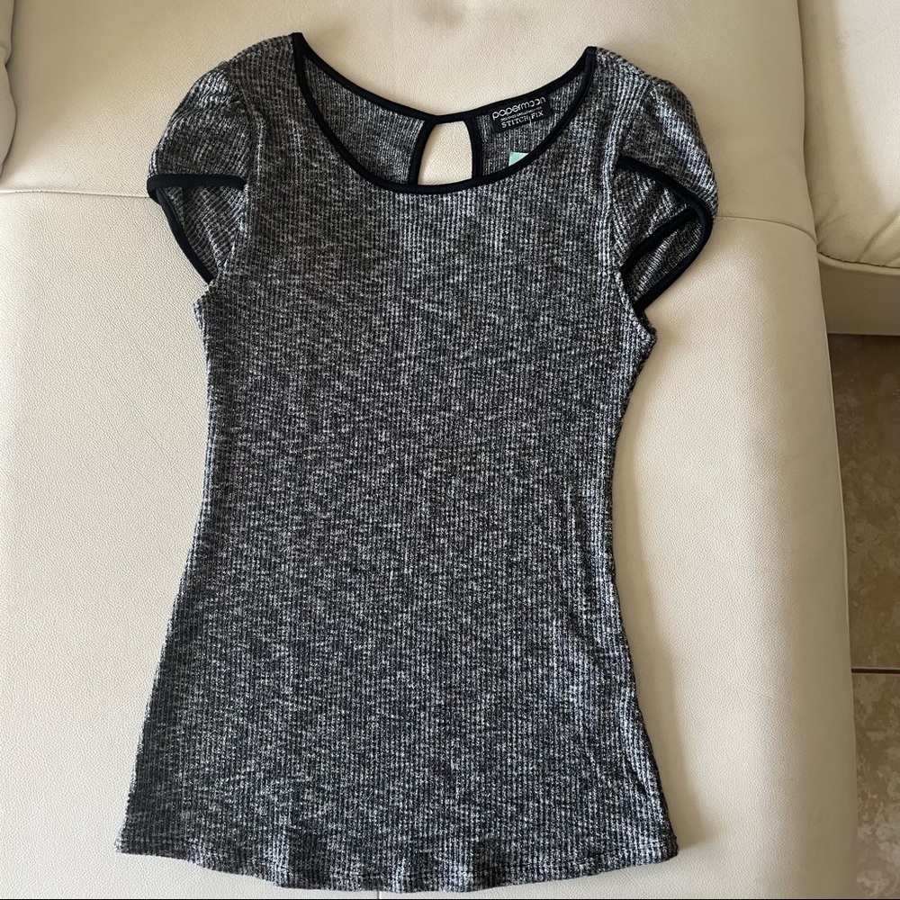 Papermoon- Stitch Fix- Fitted black top- fits XS / S